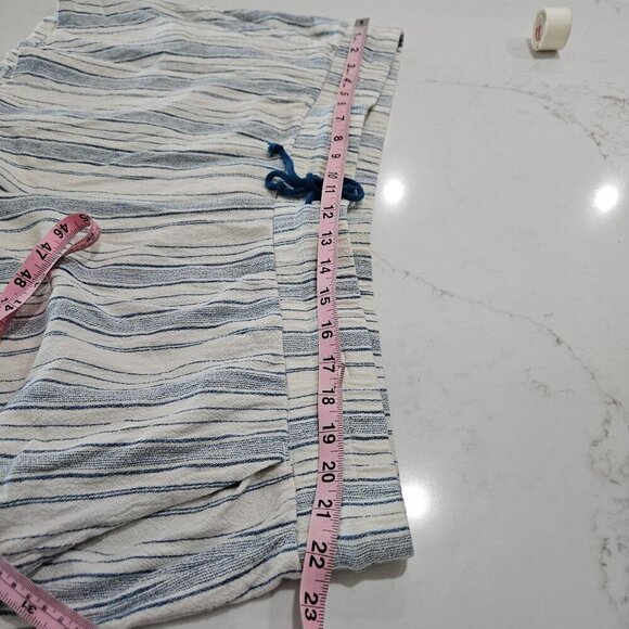 Disney Stitch Women's 1X Striped Shorts Relaxed Fit Drawstring Waist Blue White - Picture 5 of 10